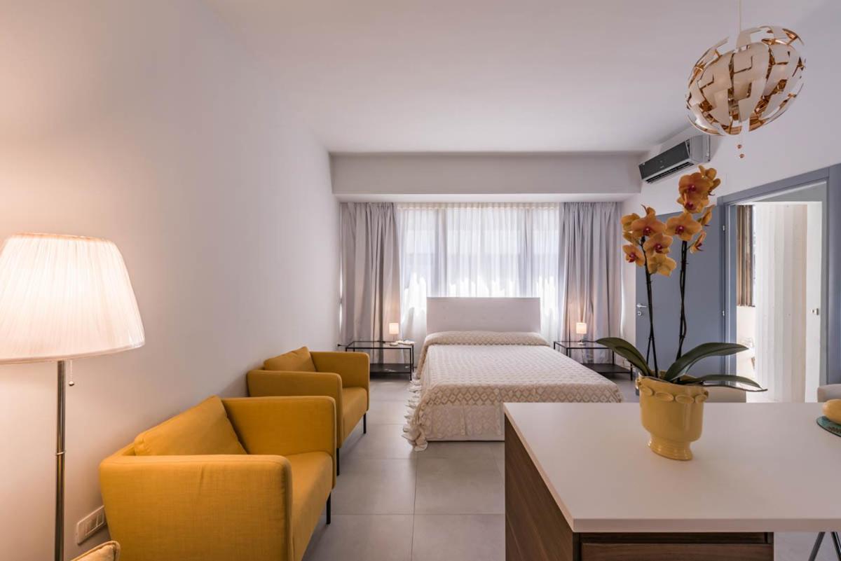 Le Residenze Di Don Nino Apartment เลชเช ภายนอก รูปภาพ