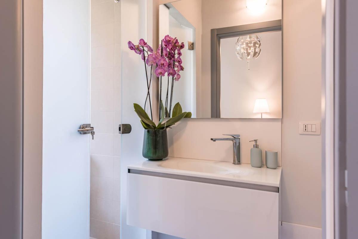 Le Residenze Di Don Nino Apartment เลชเช ภายนอก รูปภาพ