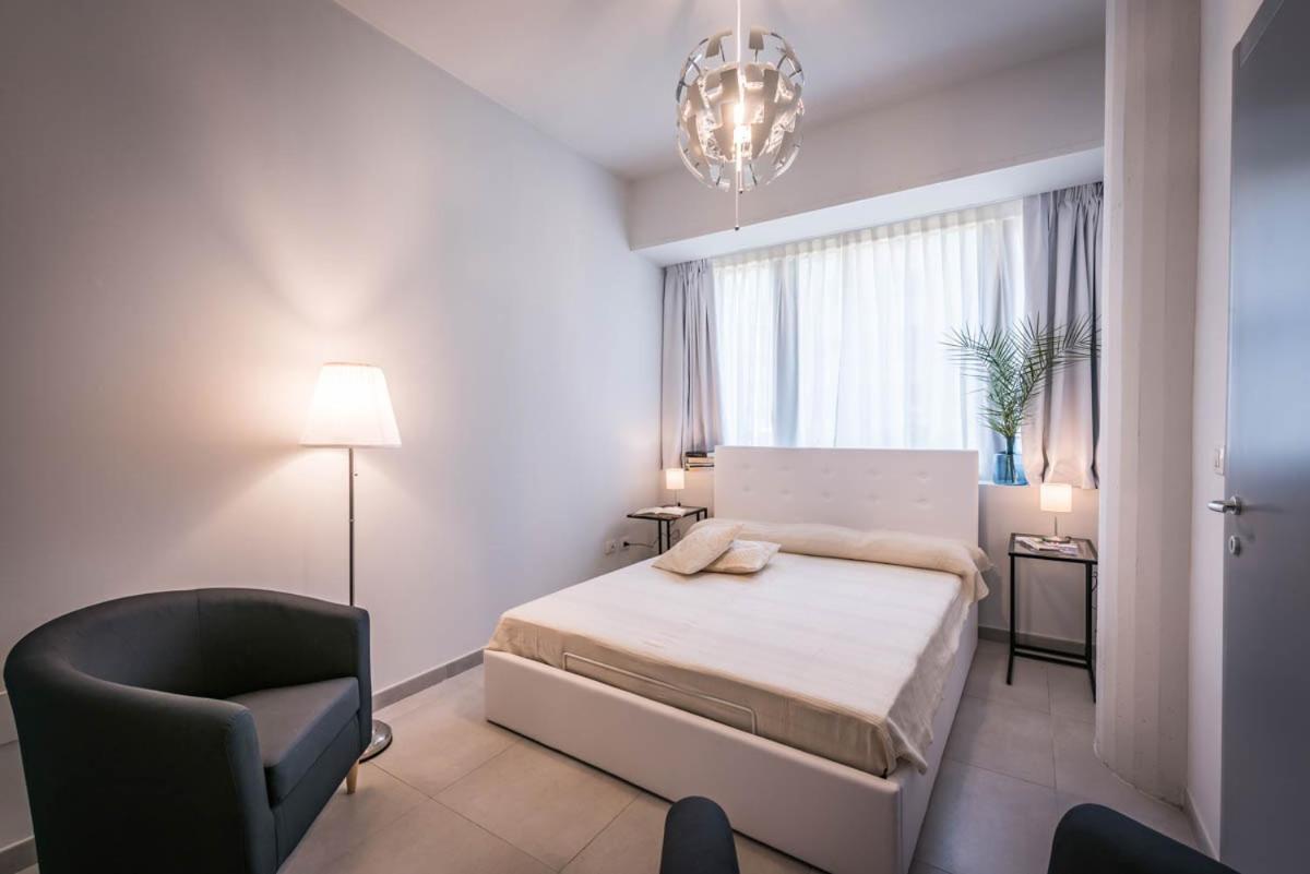 Le Residenze Di Don Nino Apartment เลชเช ภายนอก รูปภาพ